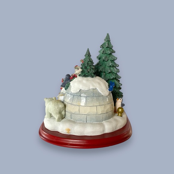 Dreamsicles At the North Pole The Danbury Mint Lighted Cherubs Snowman Christmas - Picture 7 of 10